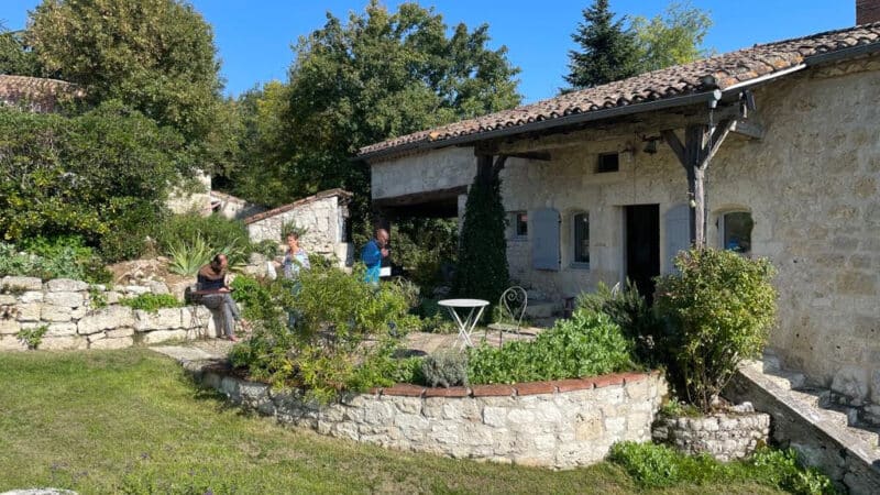 Présentation de l'avant de la maison de la bergerie étoilée